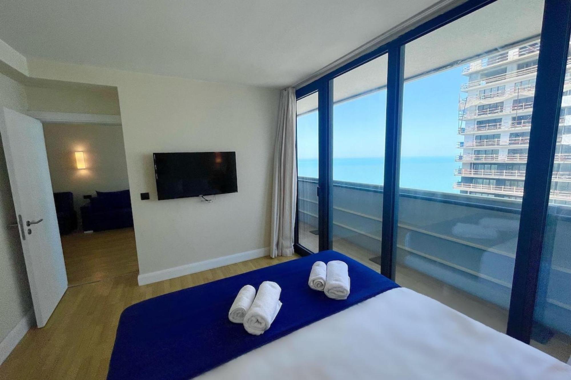 Orbi City-Sea View Aparthotel Batumi Exteriör bild